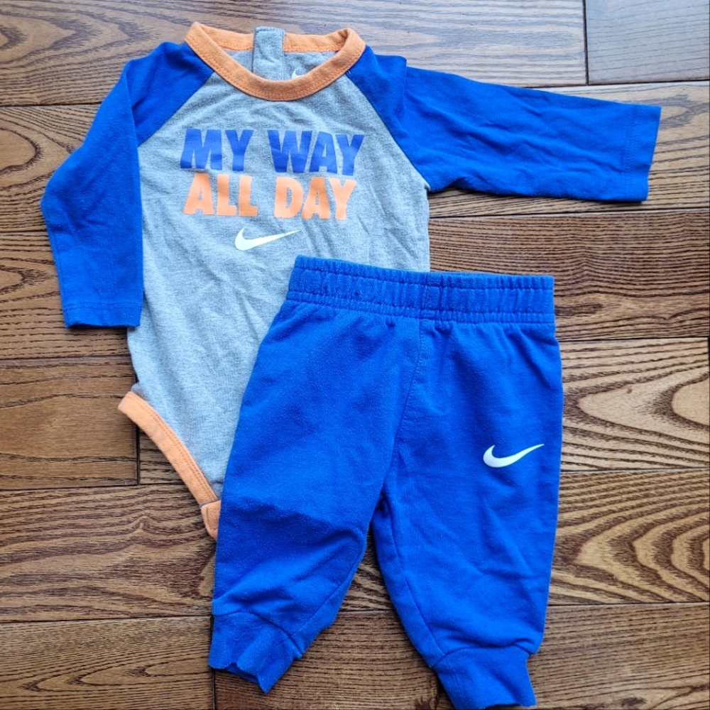 Nike 2 Piece Outfit